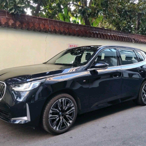 2025 BMW X3 30L Premium Edition